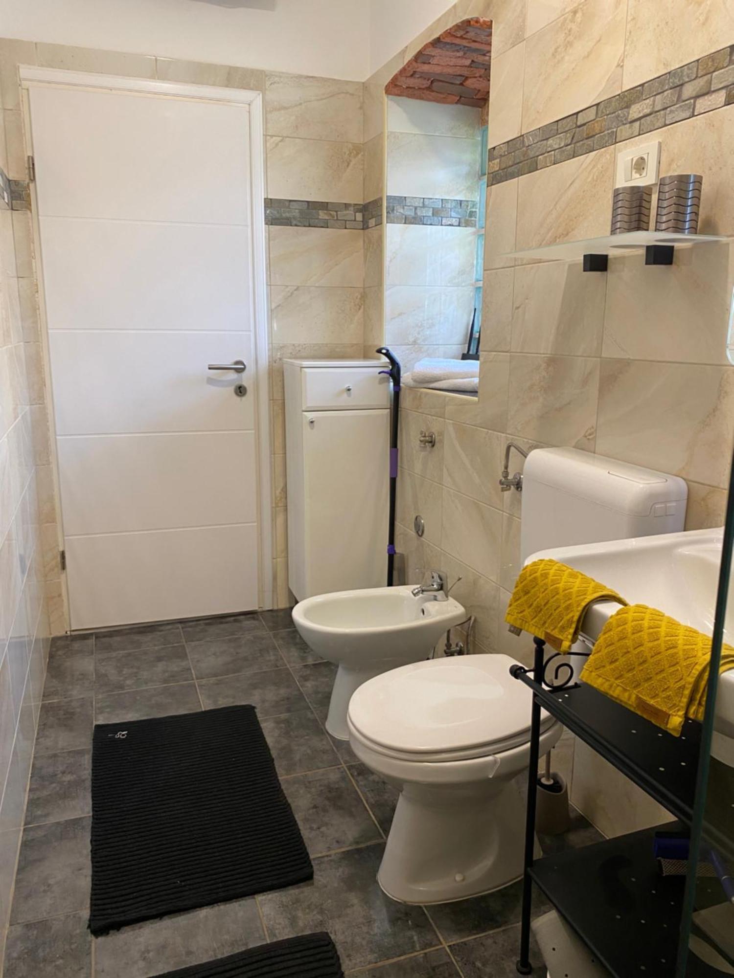 Apartman "Almond House 2" Пула Екстер'єр фото